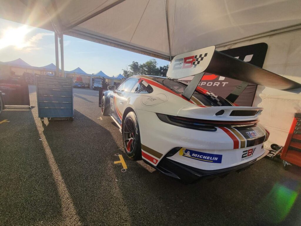 Porsche préparé par 2B auto